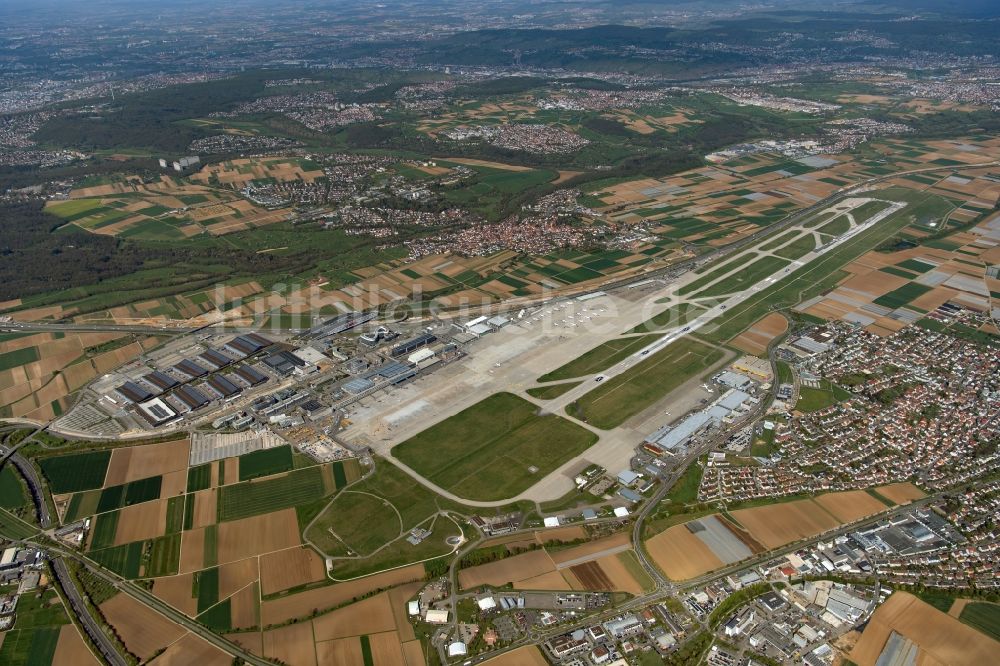 Filderstadt aus der Vogelperspektive: Gelände des Flughafen in Stuttgart im Bundesland Baden-Württemberg, Deutschland