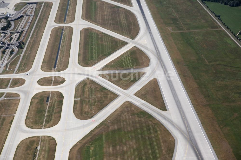 Luftbild München-Flughafen - Gelände des Flughafens Franz Josef Strauß in München im Bundesland Bayern