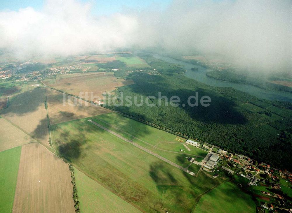 Kyritz / Brandenburg von oben - Gelände des Flugplatzes Kyritz / Brandenburg.