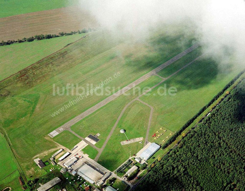 Luftbild Kyritz / Brandenburg - Gelände des Flugplatzes Kyritz / Brandenburg.