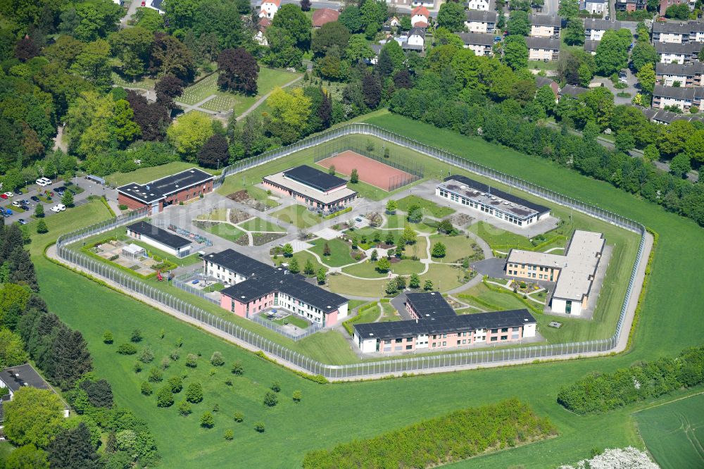 Bedburg-Hau von oben - Gelände der Forensik - Psychiatrie LVR-Klinik in Bedburg-Hau im Bundesland Nordrhein-Westfalen, Deutschland