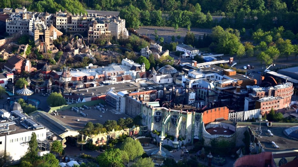 Luftaufnahme Brühl - Gelände des Freizeitpark Phantasialand im Rheinland bei Brühl im Bundesland Nordrhein-Westfalen