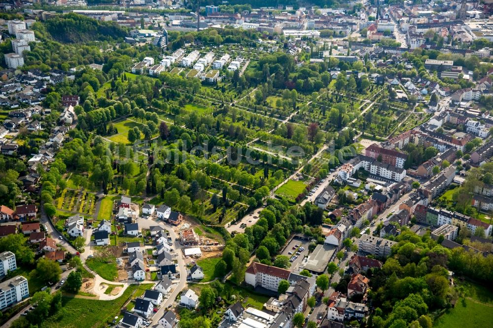 Luftaufnahme Hagen - Gelände des Friedhofes an der Eickertstraße und Baugebiet Rissestraße in Hagen im Bundesland Nordrhein-Westfalen