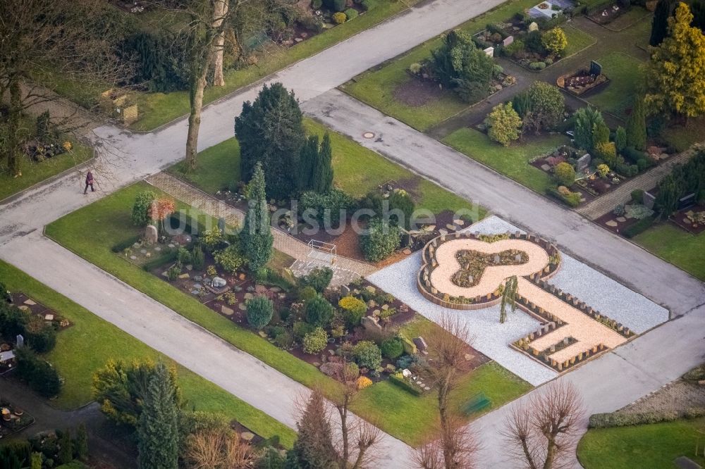 Luftbild Velbert - Gelände des Friedhofes der Ev. Friedhof und Friedhofsgärtnerei in Velbert im Bundesland Nordrhein-Westfalen, Deutschland