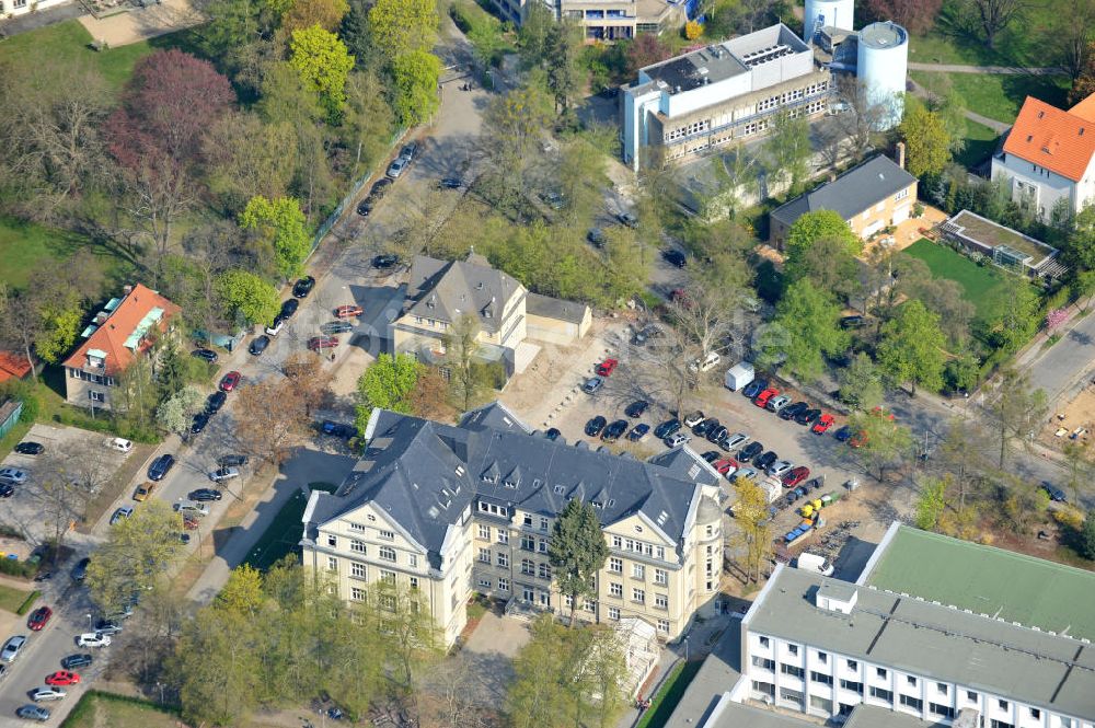 Luftbild Berlin-Dahlem - Gelände des Fritz-Haber-Institut der Max-Planck-Gesellschaft in Berlin - Dahlem