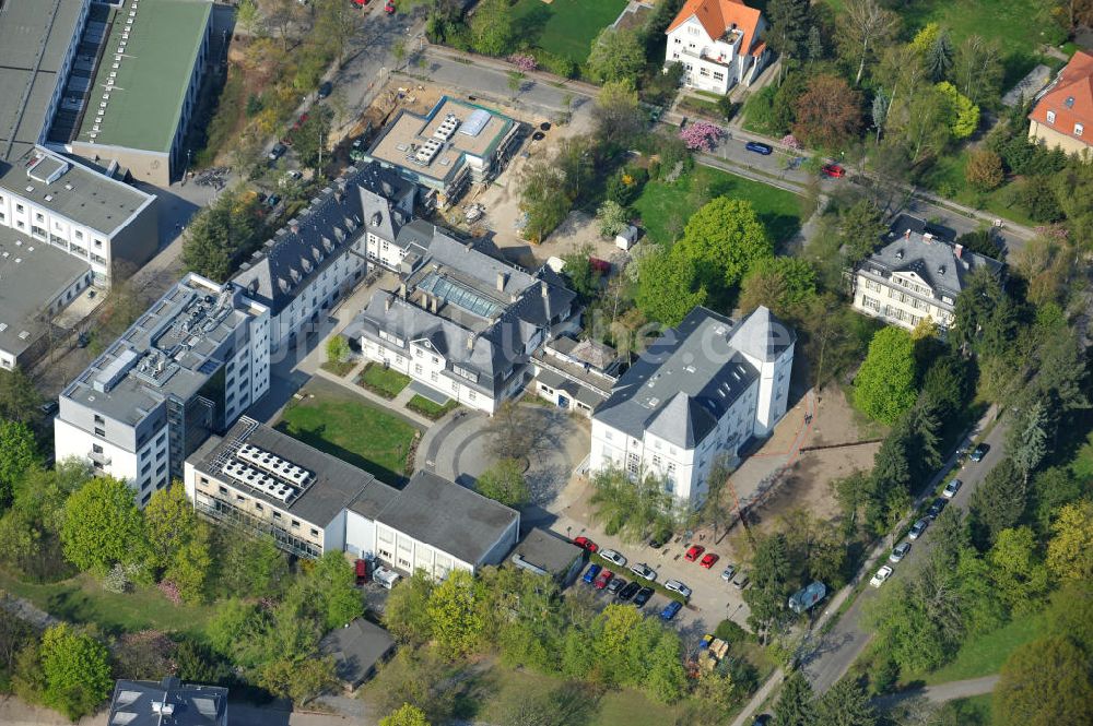 Berlin-Dahlem aus der Vogelperspektive: Gelände des Fritz-Haber-Institut der Max-Planck-Gesellschaft in Berlin - Dahlem