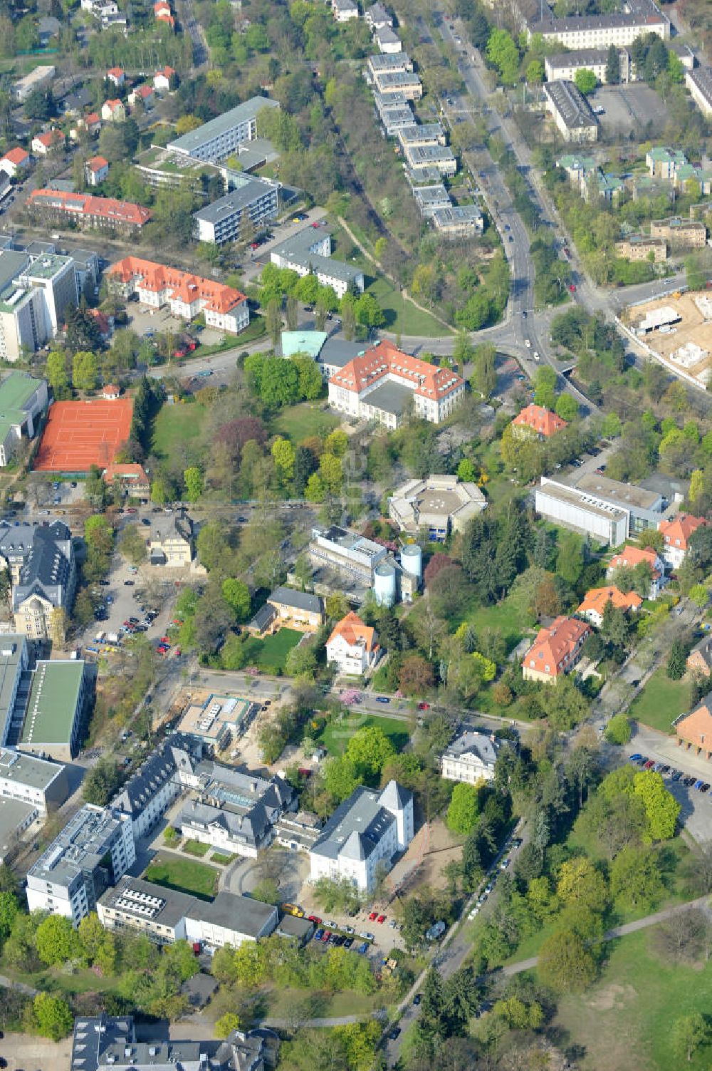 Berlin-Dahlem aus der Vogelperspektive: Gelände des Fritz-Haber-Institut der Max-Planck-Gesellschaft in Berlin - Dahlem