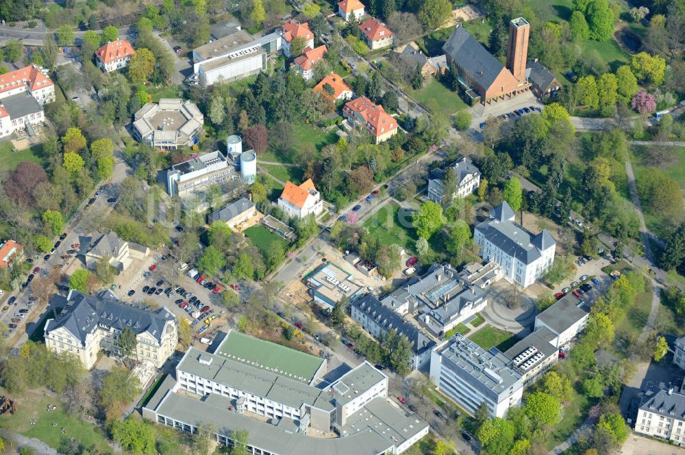 Berlin-Dahlem aus der Vogelperspektive: Gelände des Fritz-Haber-Institut der Max-Planck-Gesellschaft in Berlin - Dahlem