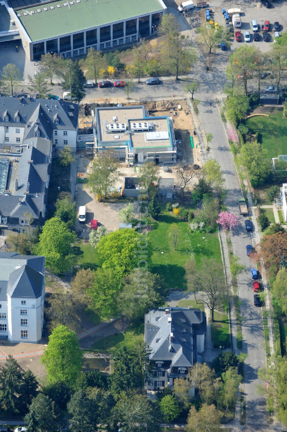 Berlin-Dahlem aus der Vogelperspektive: Gelände des Fritz-Haber-Institut der Max-Planck-Gesellschaft in Berlin - Dahlem