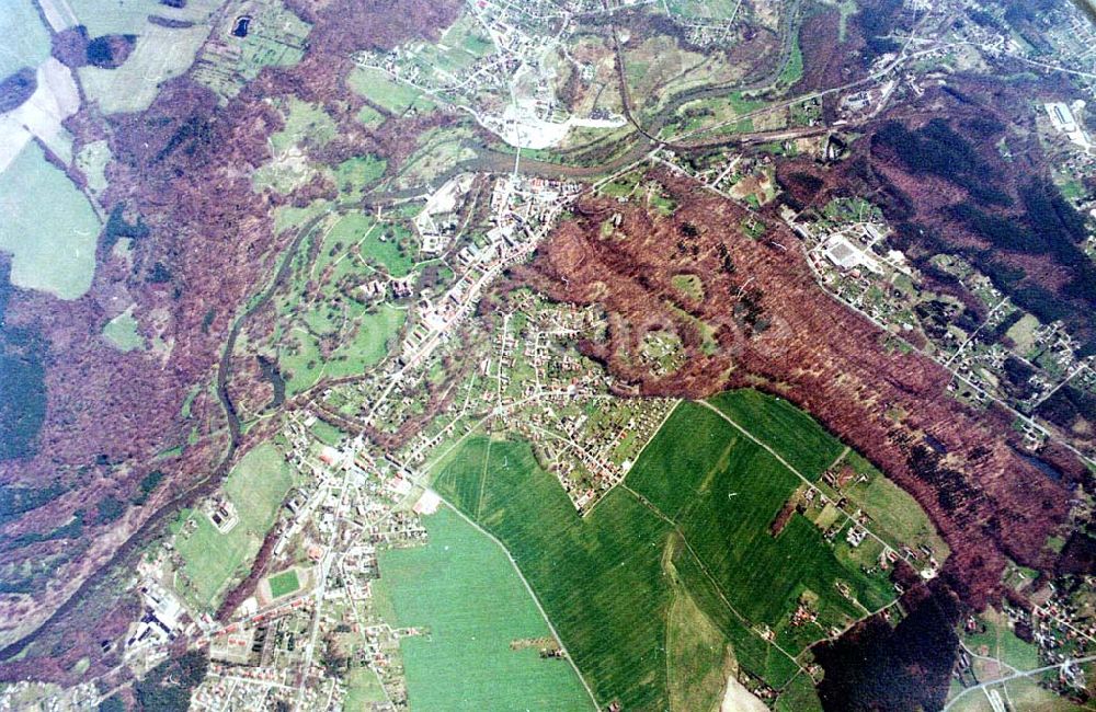 Luftbild Bad Muskau - Gelände des Fürst - Pückler - Parkes in Bad Muskau an der Neiße zur polnischen Grenze.