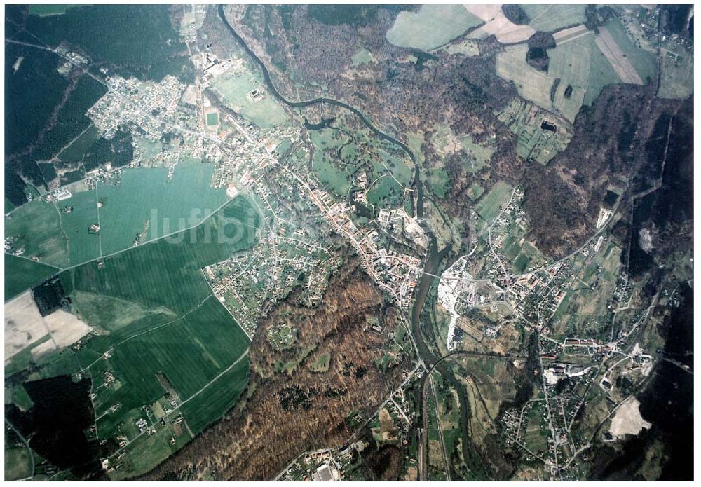 Luftaufnahme Bad Muskau - Gelände des Fürst - Pückler - Parkes in Bad Muskau an der Neiße zur polnischen Grenze.