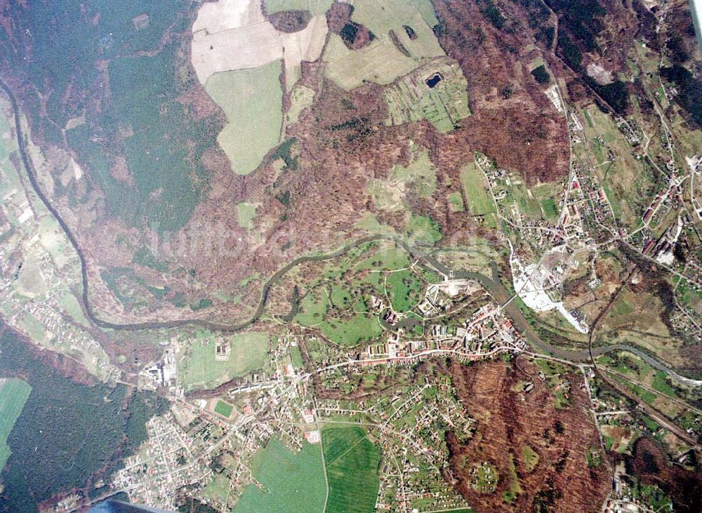 Luftbild Bad Muskau - Gelände des Fürst - Pückler - Parkes in Bad Muskau an der Neiße zur polnischen Grenze.