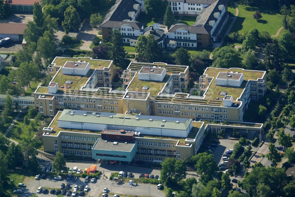 Berlin von oben - Gelände und Gebäude des St. Marien Krankenhaus im Ortsteil Lankwitz in Berlin