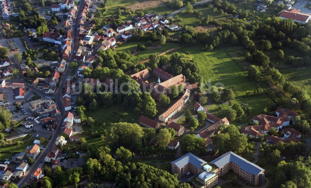 Luftbild Lehnin - Gelände und Gebäudekomplex des Kloster Lehnin im Bundesland Brandenburg