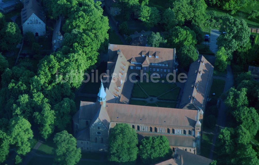 Lehnin aus der Vogelperspektive: Gelände und Gebäudekomplex des Kloster Lehnin im Bundesland Brandenburg