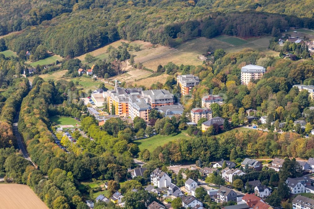 Luftaufnahme Herdecke - Gelände des Gemeinschaftskrankenhaus Herdecke im Stadtteil Westende in Herdecke in Nordrhein-Westfalen