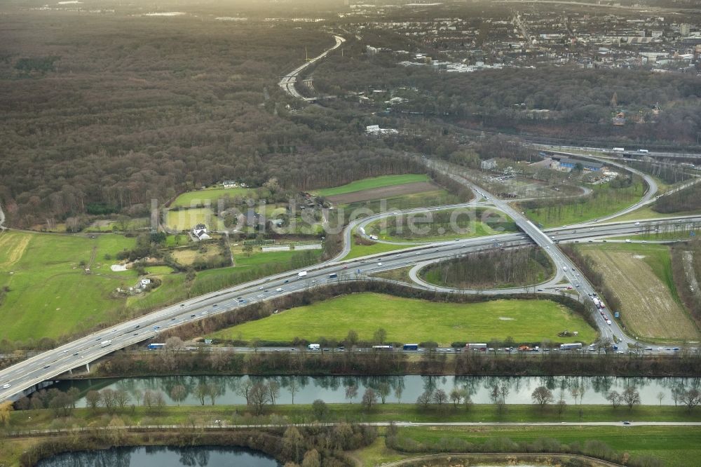 Luftaufnahme Mülheim - Gelände des geplante Autohof Kreuz Kaiserberg in Mülheim im Bundesland Nordrhein-Westfalen NRW