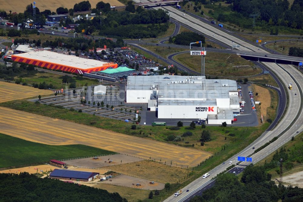 Luftbild Vogelsdorf - Gelände des Gewerbegebietes und Multicenter und Einkaufszentrums an der Autobahnabfahrt Vogelsdorf im Bundesland Brandenburg