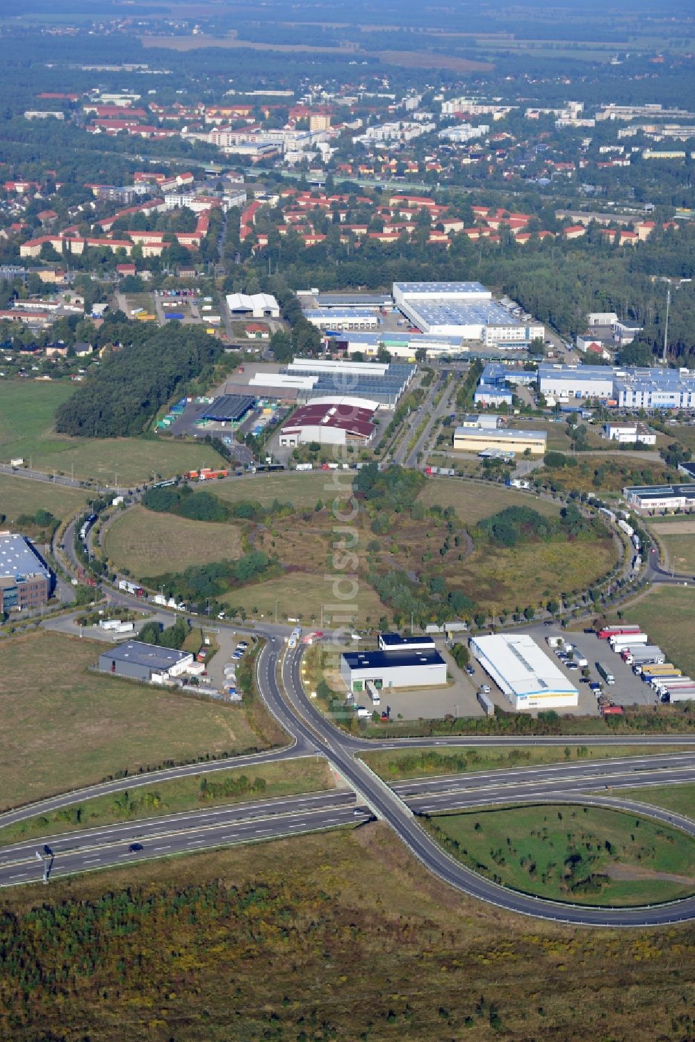 Luftaufnahme Ludwigsfelde - Gelände des Gewerbegebietes PreußenPark in Ludwigsfelde im Bundesland Brandenburg