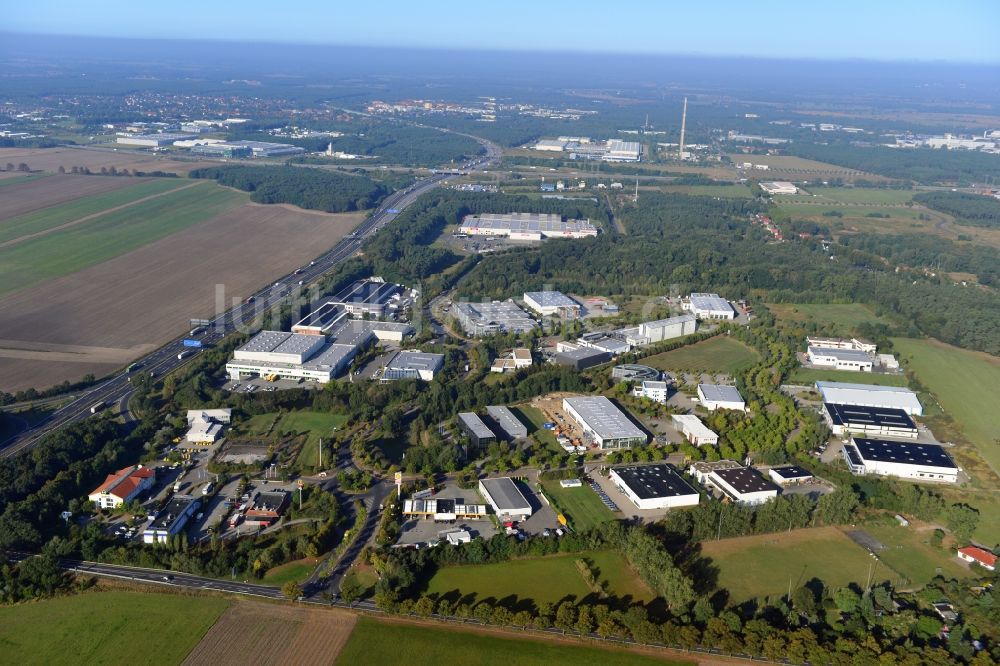 Ludwigsfelde aus der Vogelperspektive: Gelände des Gewerbeparks Brandenburg Park in Ludwigsfelde im Bundesland Brandenburg