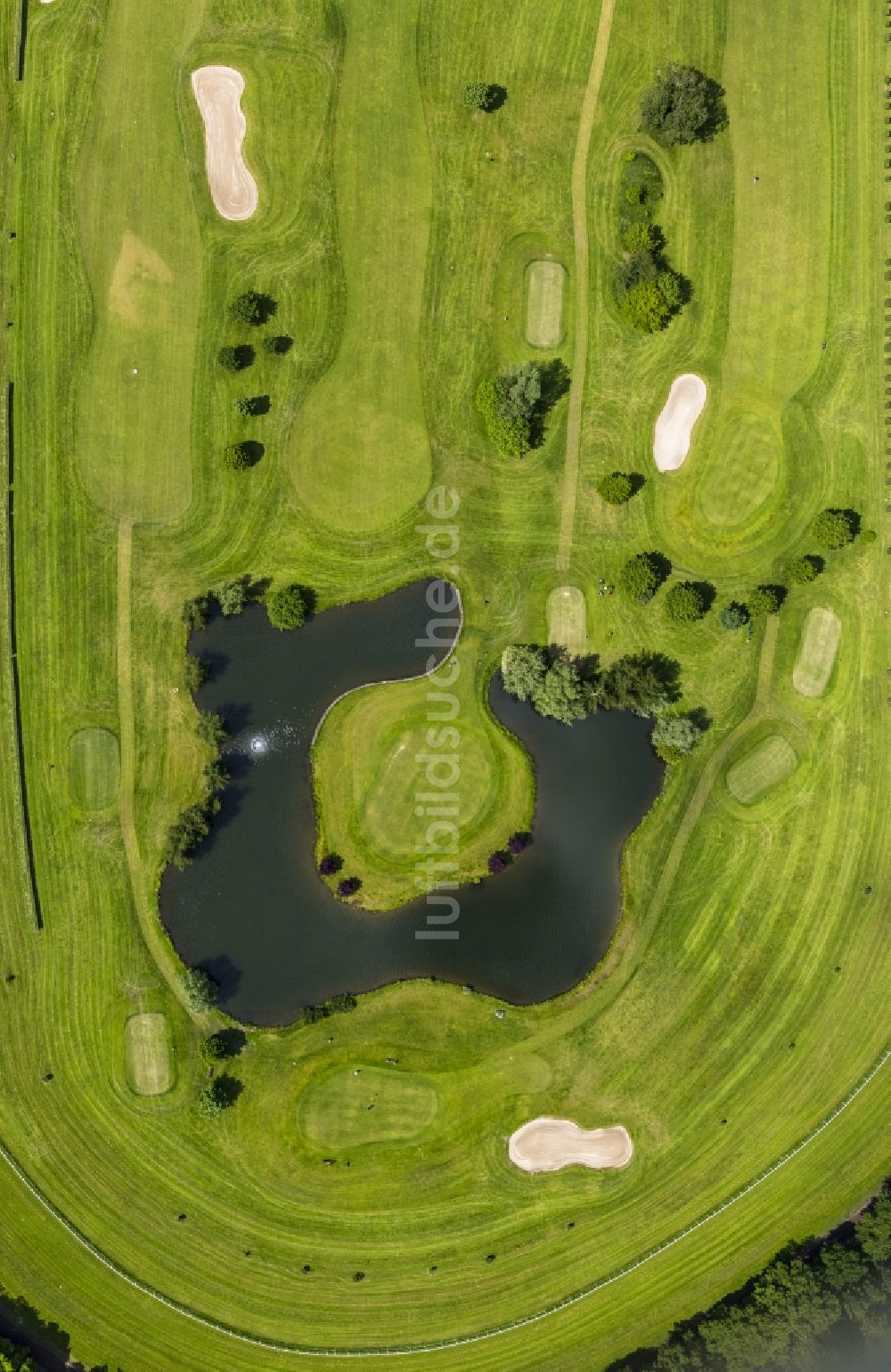 Mülheim an der Ruhr von oben - Gelände des Golfclub Mülheim an der Ruhr Raffelberg innerhalb der Rennbahn Raffelberg an der Akazienallee in Mülheim an der Ruhr im Bundesland Nordrhein-Westfalen NRW