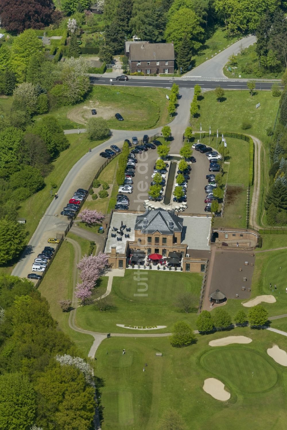 Düsseldorf OT Hubbelrath aus der Vogelperspektive: Gelände des Golfplatz des Golf Club Hubbelrath in Düsseldorf im Bundesland Nordrhein-Westfalen