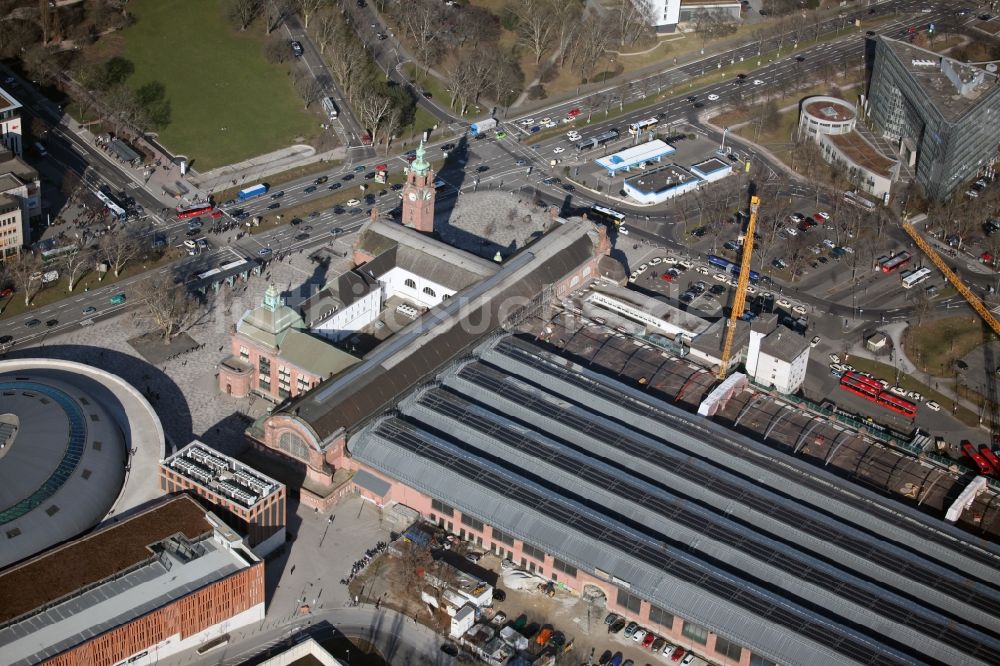 Luftbild Wiesbaden - Gelände am Hauptbahnhof der Deutschen Bahn in Wiesbaden im Bundesland Hessen