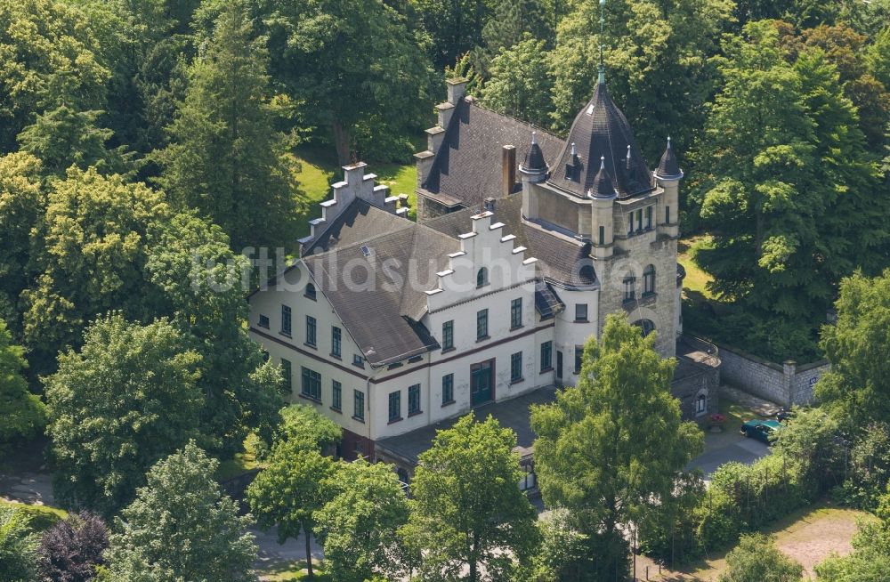 Luftaufnahme Warstein Allagen - Gelände des Haus Dassel im Stadtteil Allagen in Warstein in Nordrhein-Westfalen