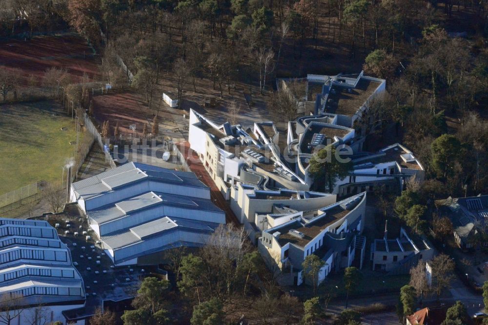 Berlin aus der Vogelperspektive: Gelände der Heinz-Galinski-Schule an der Waldschulallee in Berlin - Charlottenburg