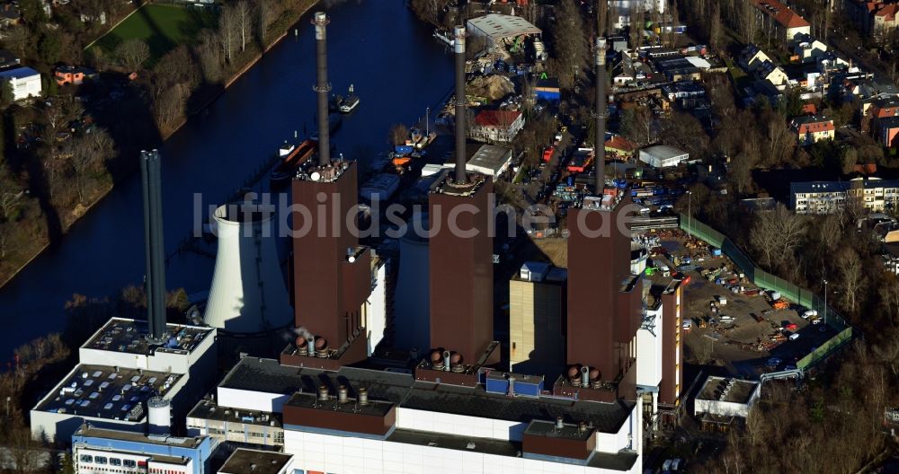 Berlin von oben - Gelände des Heizkraftwerk Berlin-Lichterfelde am Teltowkanal in Berlin