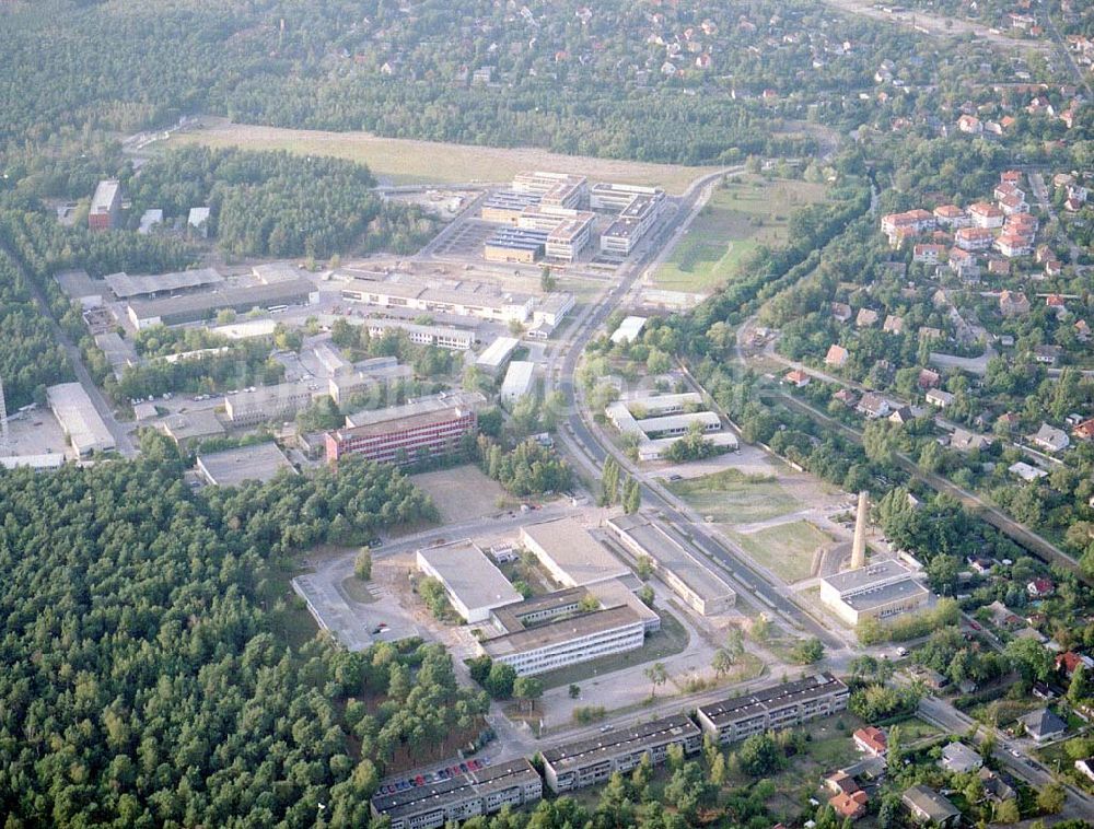 Berlin - Köpenick aus der Vogelperspektive: Gelände des Innovationsparkes Wuhlheide in Berlin - Köpenick.