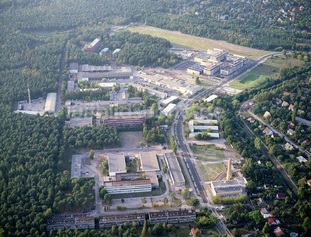 Luftaufnahme Berlin - Köpenick - Gelände des Innovationsparkes Wuhlheide in Berlin - Köpenick.