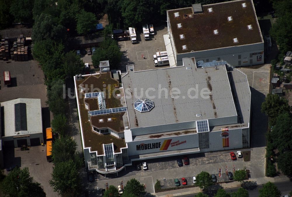 Berlin Lichterfelde von oben - Gelände des insolventen Möbelhof Lichterfelde in Berlin