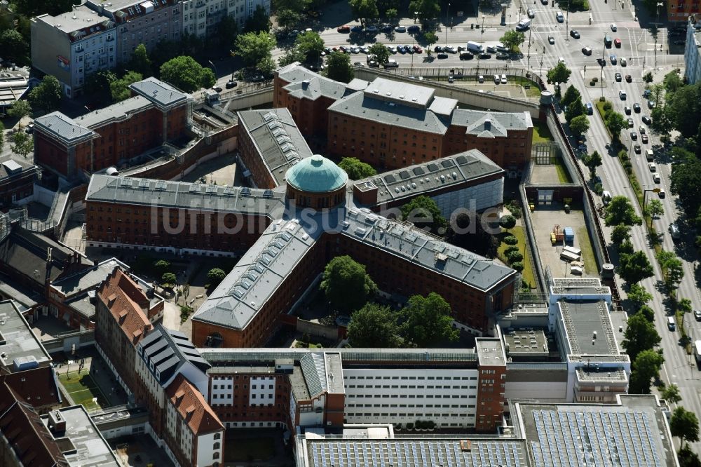 Berlin aus der Vogelperspektive: Gelände der Justizvollzugsanstalt JVA in Berlin