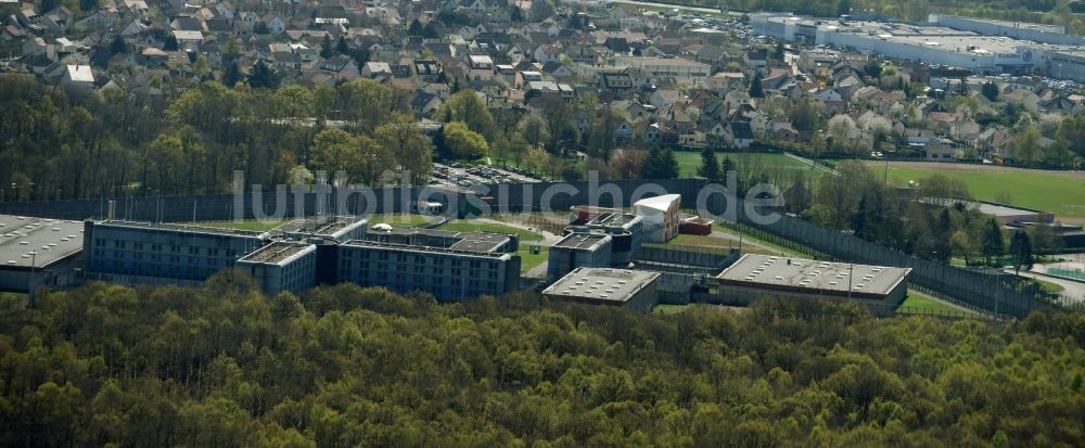 Luftaufnahme Bois-d'Arcy - Gelände der Justizvollzugsanstalt JVA in Bois-d'Arcy in Ile-de-France, Frankreich