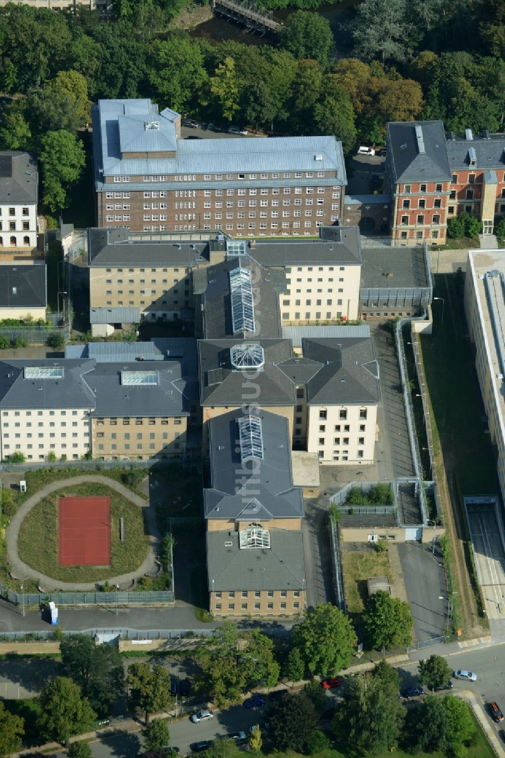 Luftbild Chemnitz - Gelände der Justizvollzugsanstalt JVA Chemnitz Kaßberg in Chemnitz im Bundesland Sachsen