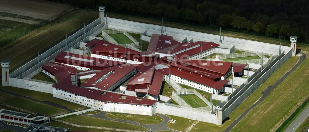 Luftaufnahme Lens Vendin-le-Vieil - Gelände der Justizvollzugsanstalt JVA in Lens Vendin-le-Vieil in Nord-Pas-de-Calais Picardie, Frankreich