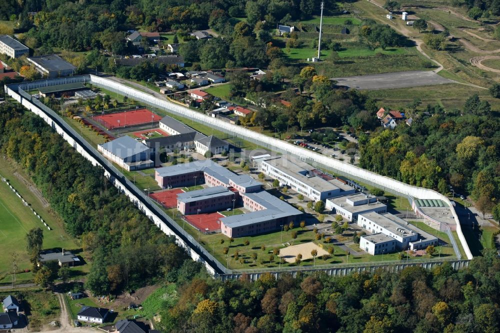 Wriezen von oben - Gelände der Justizvollzugsanstalt JVA an der Schulzendorfer Straße in Wriezen im Bundesland Brandenburg, Deutschland