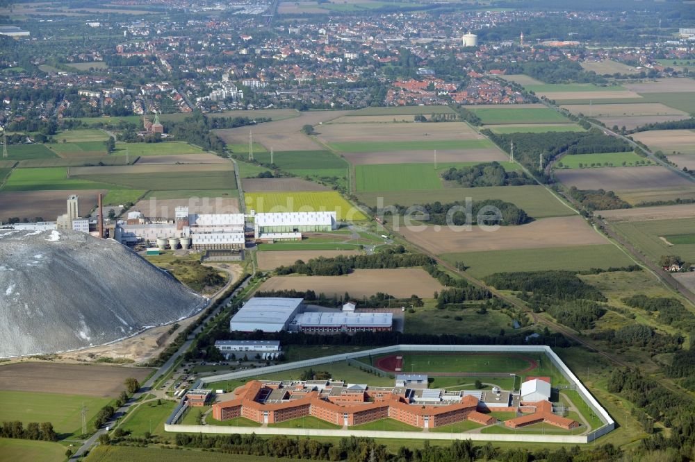 Luftaufnahme Sehnde - Gelände der Justizvollzugsanstalt JVA in Sehnde im Bundesland Niedersachsen