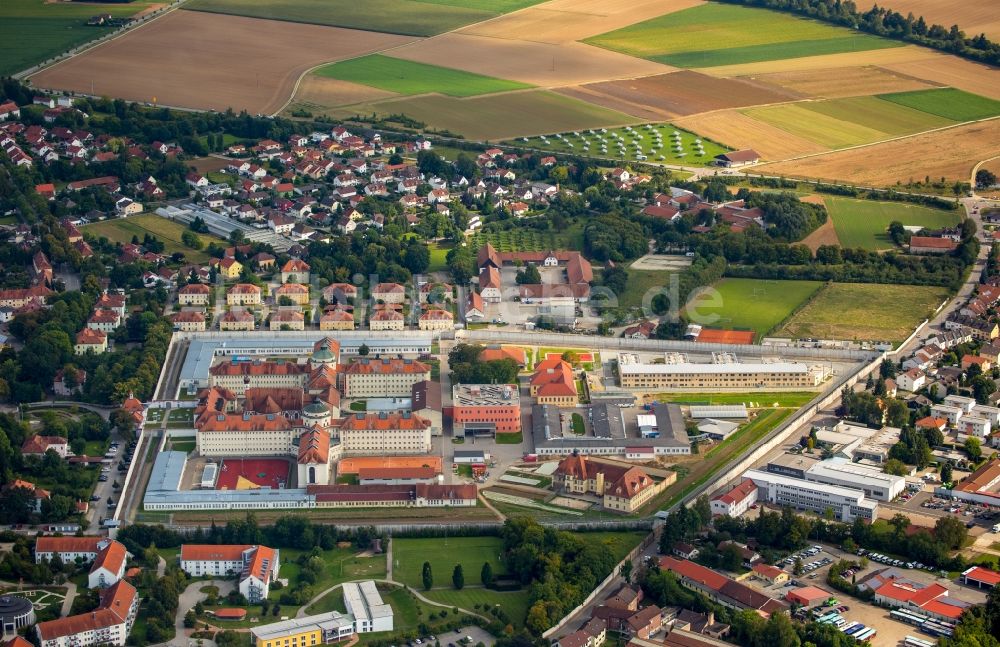 Luftaufnahme Straubing - Gelände der Justizvollzugsanstalt JVA in Straubing im Bundesland Bayern