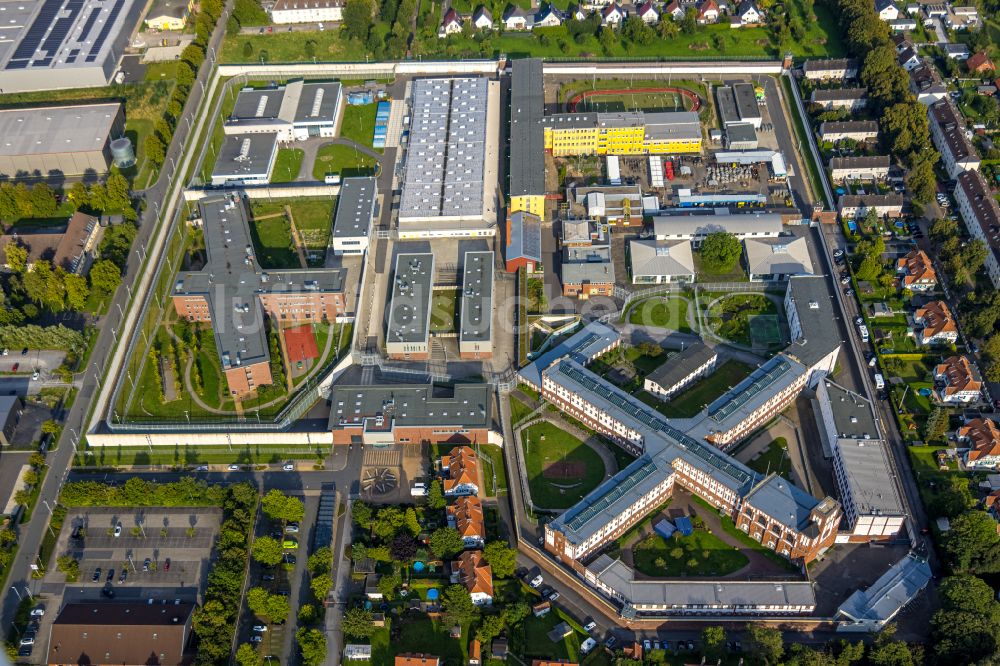 Werl aus der Vogelperspektive: Gelände der Justizvollzugsanstalt in Werl im Bundesland Nordrhein-Westfalen