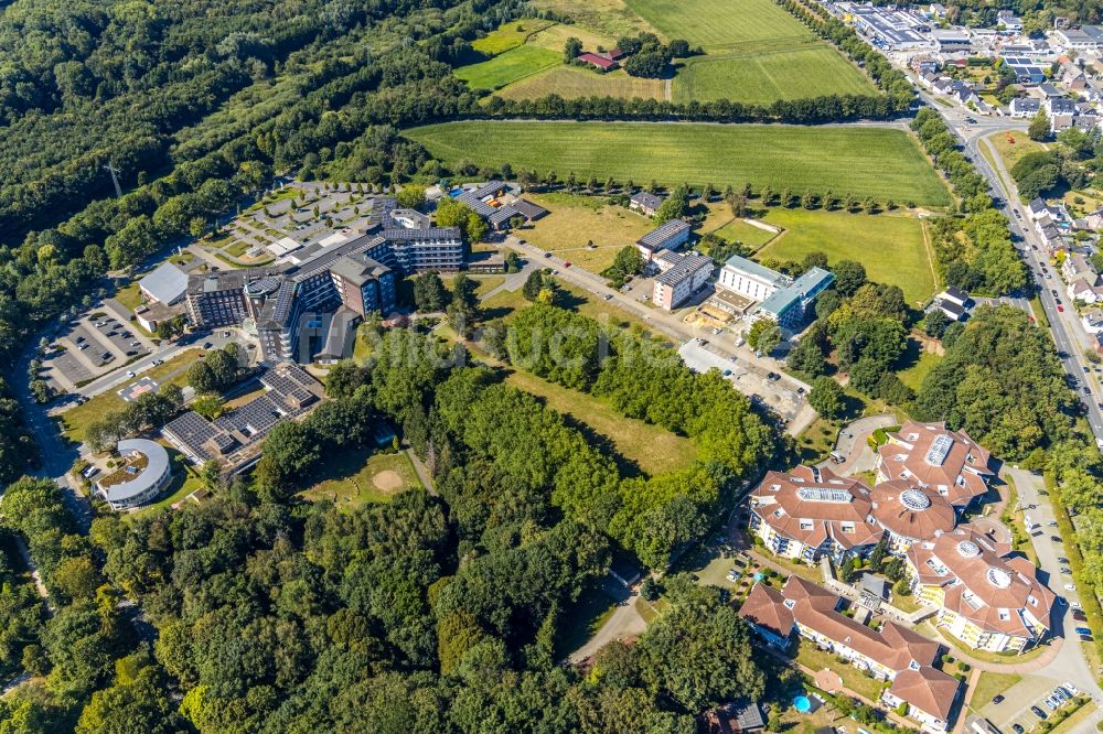 Luftaufnahme Bottrop - Gelände der Klinik Marienhospital an der Josef-Albers-Straße in Bottrop im Bundesland Nordrhein-Westfalen