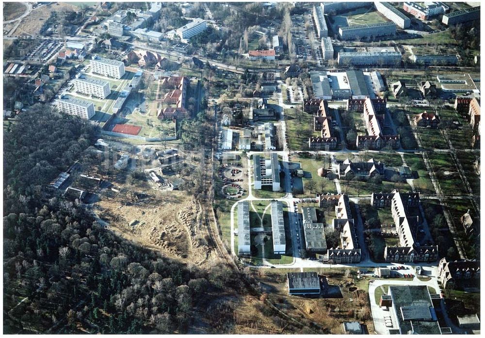 Berlin - Buch aus der Vogelperspektive: Gelände des Klinikums Berlin - Buch.