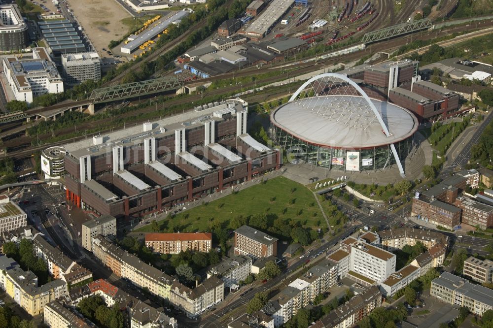 Luftbild Köln - Gelände der Kölnarena / Lanxess Arena am Willy-Brandt-Platz in 50679 Köln - Deutz im Bundesland Nordrhein-Westfalen