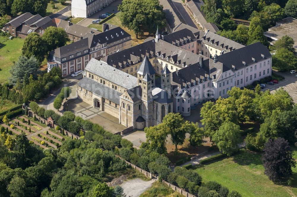 Luftbild Dormagen - Gelände des Kloster Knechtsteden bei Dormagen in Nordrhein-Westfalen