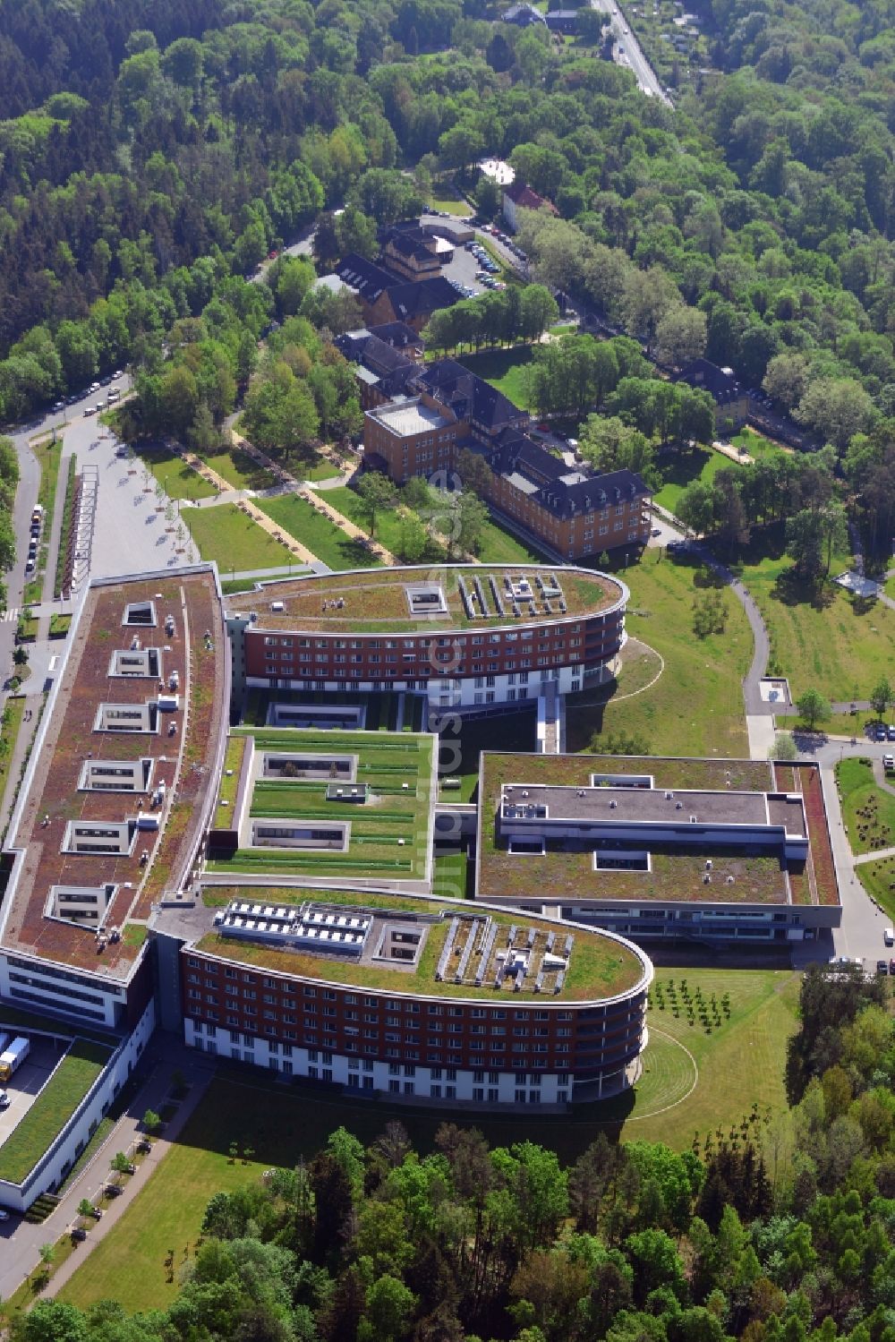 Gera aus der Vogelperspektive: Gelände des Krankenhaus des SRH Wald-Klinikum Gera in Thüringen