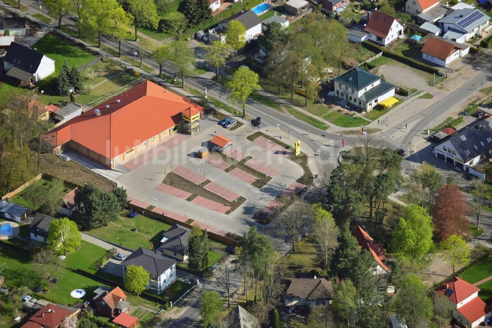 Luftbild Falkensee - Gelände des Kreisverkehr - Ringes am Havelländer Weg / Nauener Straße in Falkensee im Bundesland Brandenburg