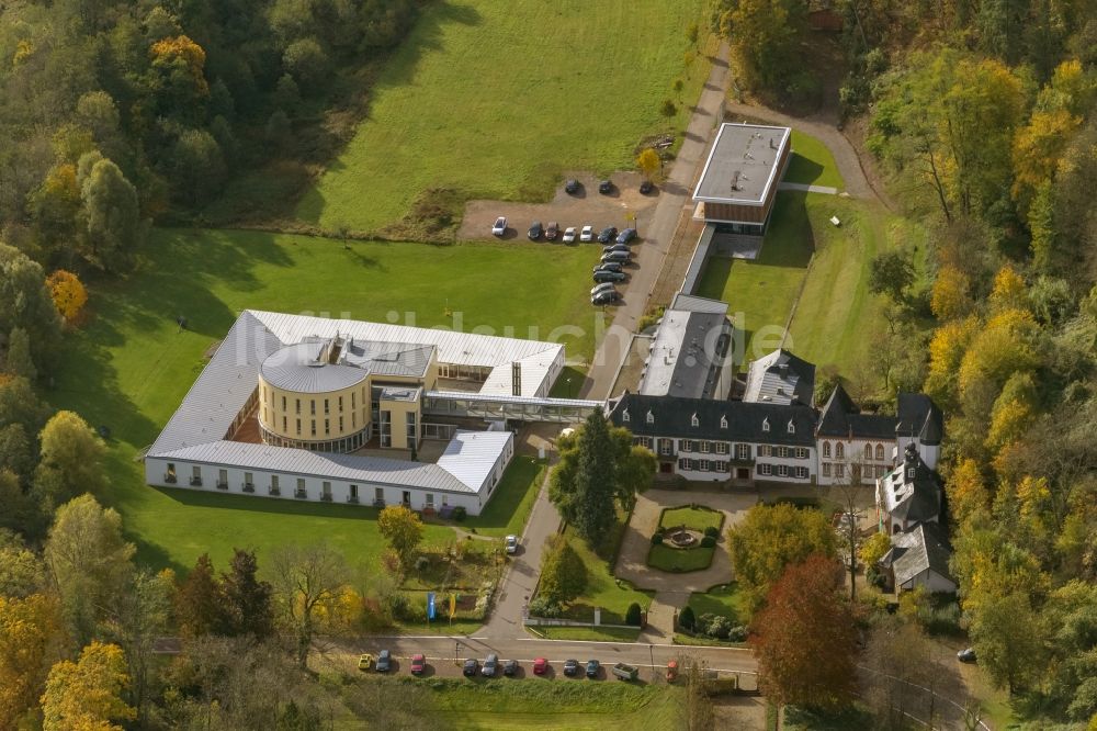 Wadern von oben - Gelände des Leibniz-Zentrum für Informatik (LZI) auf Schloss Dagstuhl in Wadern im Saarland