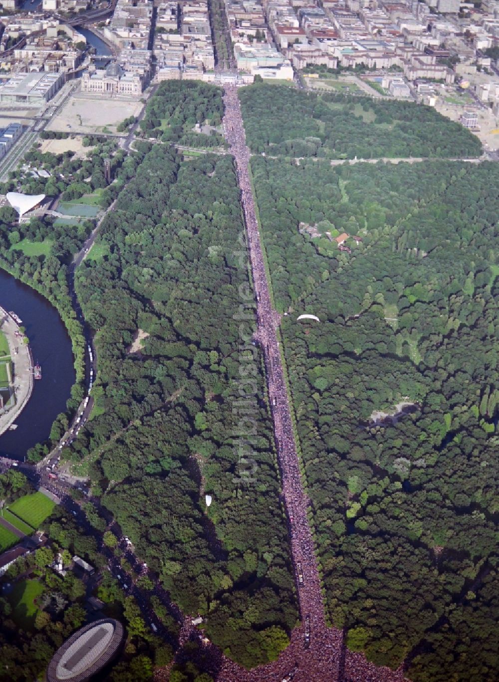 Berlin von oben - Gelände des Loveparade Musik- Festival im Ortsteil Tiergarten in Berlin, Deutschland