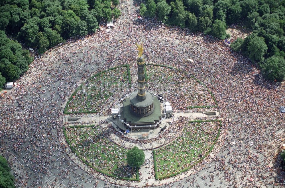 Luftbild Berlin - Gelände des Loveparade Musik- Festival im Ortsteil Tiergarten in Berlin, Deutschland